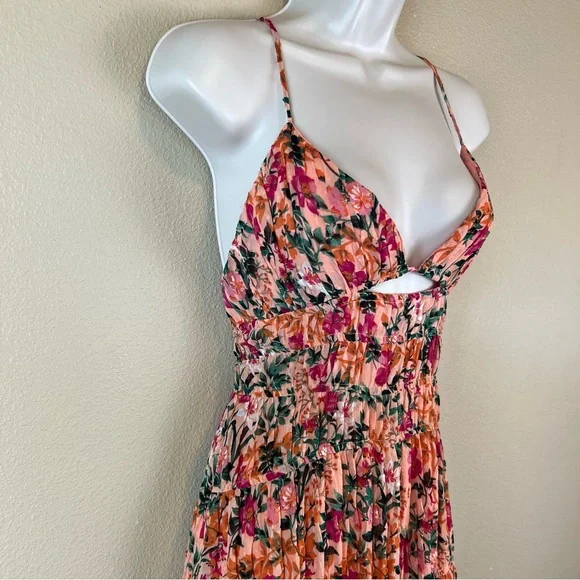 ASTR the label tropics plunge maxi dress in peach fuchsia floral - Picture 7 of 12
